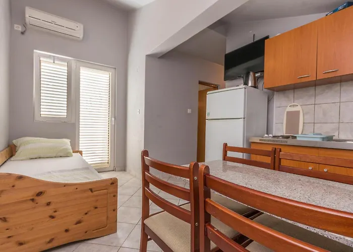 Apartment Awesome In With Wifi